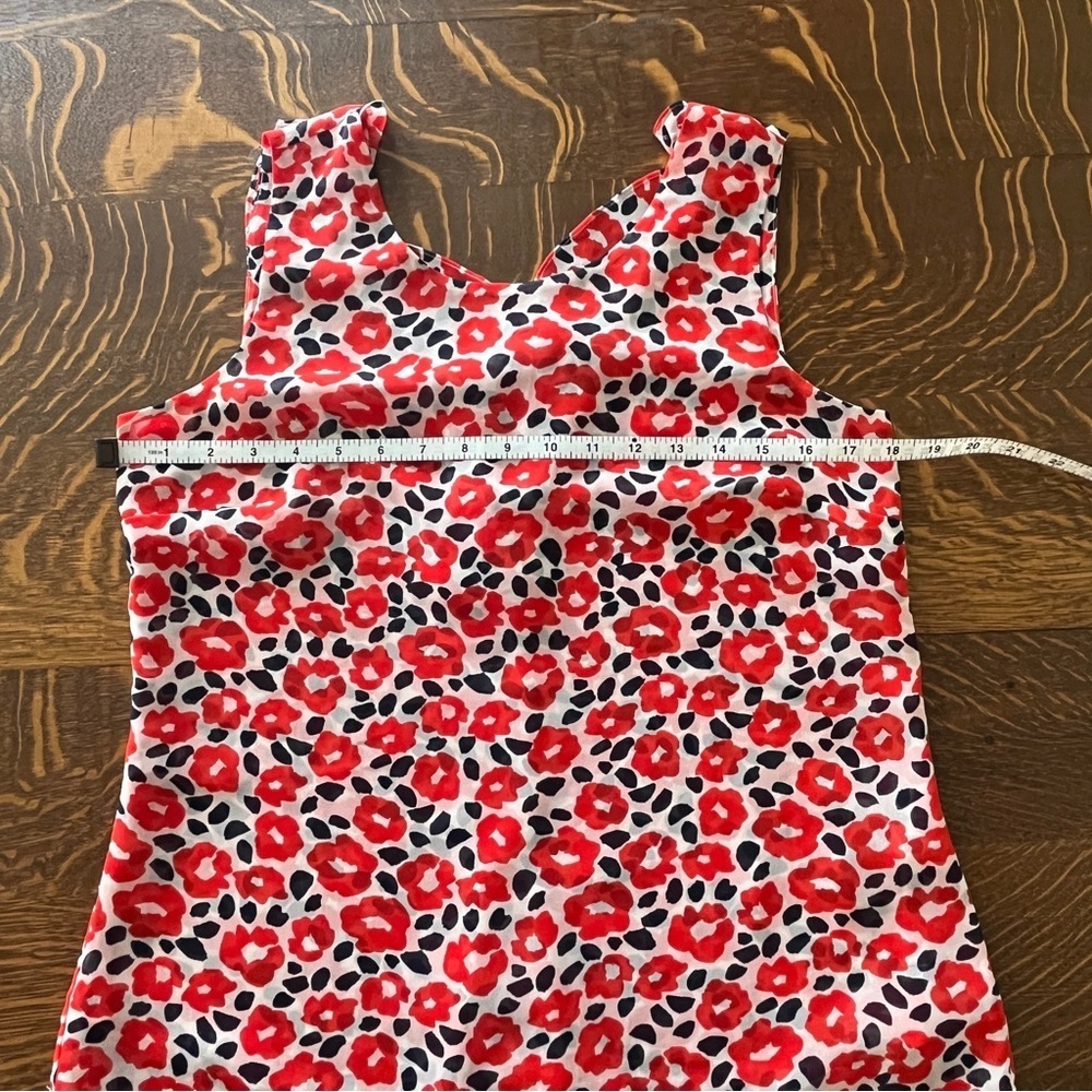 CAbi Red and White Floral Sleeveless Blouse - Picture 7 of 9